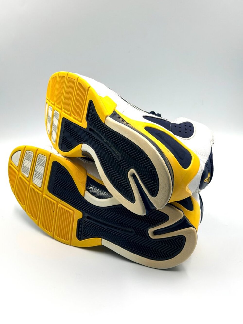 Vintage - Kobe Nike Air Zoom Huarache 2K5 - Picture 7 of 10